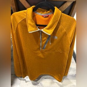 The North Face Men's Canyonlands 1/2-Zip Pullover Fleece in an orange size xl.